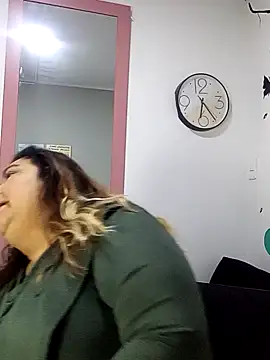 curvy diva  online show from 09/16/25, 11:11