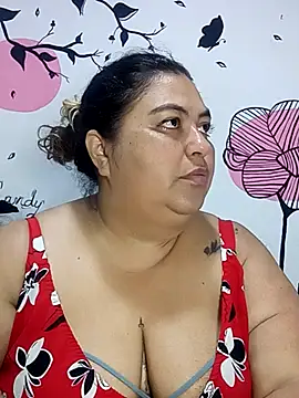 curvy diva  online show from 10/12/25, 11:20