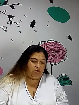 curvy diva  online show from 10/15/25, 11:10