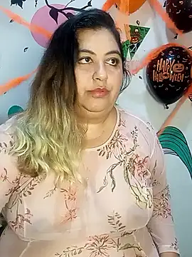 curvy diva  online show from 10/28/25, 01:14