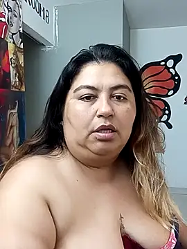 curvy diva  online show from 12/05/25, 11:19