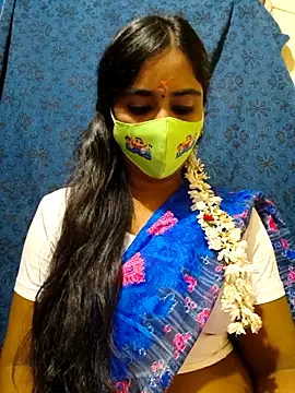 mini-queen online show from 11/21/25, 03:33