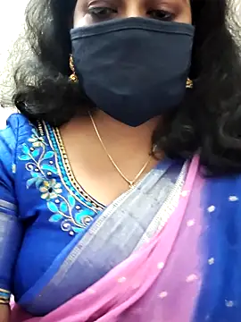 Snapshot of saritha29 chatting on 09/14/25, 04:50 saritha29 online show from 09/14/25, 04:50