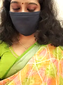 Snapshot of saritha29 chatting on 10/02/25, 05:09 saritha29 online show from 10/02/25, 05:09