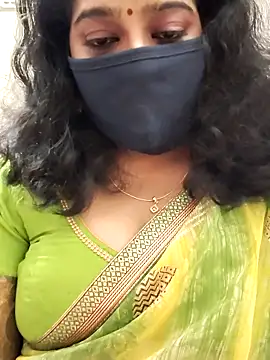 Snapshot of saritha29 chatting on 10/04/25, 04:49 saritha29 online show from 10/04/25, 04:49