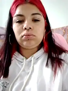 snow belle online show from 02/19/26, 01:29