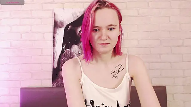 Ericha Stone online show from 10/04/25, 02:20