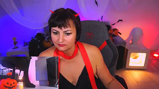 HelenBeler online show from 10/30/25, 12:17