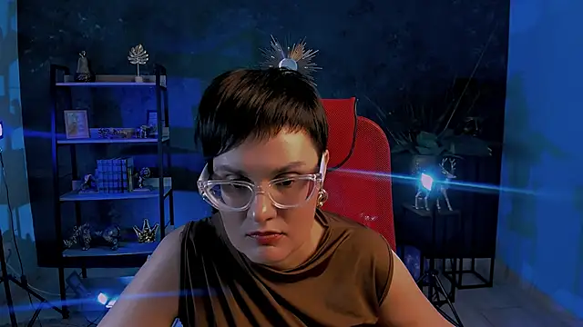 LauraDavidsons online show from 11/21/25, 04:49