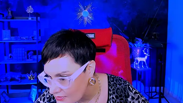 LauraDavidsons online show from 11/28/25, 01:14