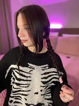 YourLittleDevil online show from 10/01/25, 01:28