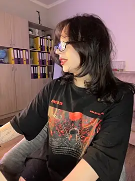 YourLittleDevil online show from 11/10/25, 01:32