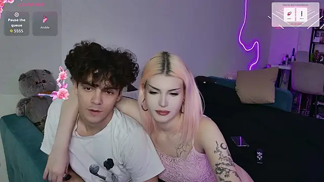 Snapshot of Alice18James chatting on 09/28/25, 09:47 Alice18James online show from 09/28/25, 09:47