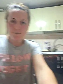 Fluturas2 online show from 10/19/25, 06:08