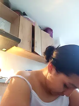 Snapshot of Alisson_Morgann chatting on 12/19/25, 12:12 Alisson Morgann online show from 12/19/25, 12:12