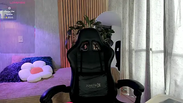 emma       online show from 01/18/26, 09:07