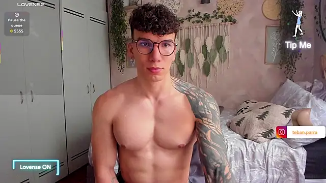 estebandi do online show from 11/30/25, 09:30