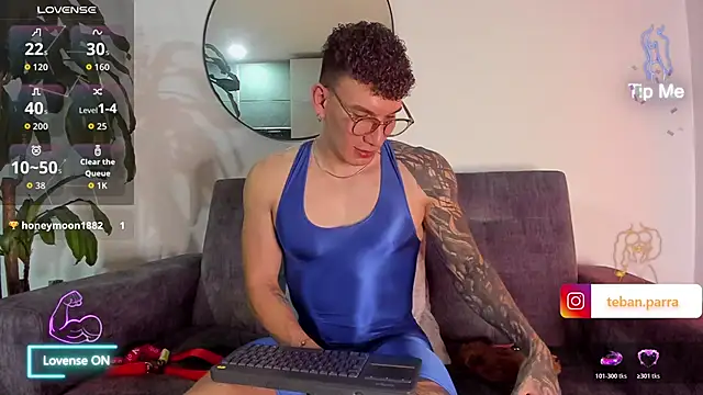 estebandi do online show from 06/06/26, 04:17