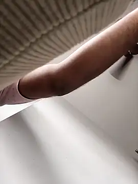 Snapshot of vinay_smalldick chatting on 04/19/26, 03:39 vinay smalldick online show from 04/19/26, 03:39
