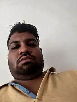 Snapshot of vinay_smalldick chatting on 05/10/26, 01:22 vinay smalldick online show from 05/10/26, 01:22