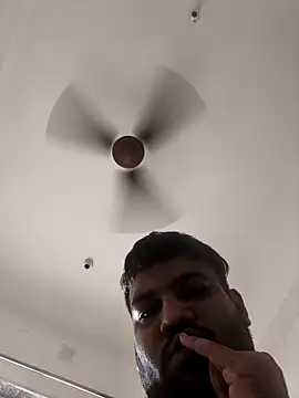 Snapshot of vinay_smalldick chatting on 05/15/26, 04:30 vinay smalldick online show from 05/15/26, 04:30