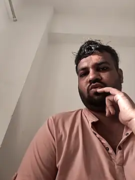 Snapshot of vinay_smalldick chatting on 05/19/26, 01:56 vinay smalldick online show from 05/19/26, 01:56