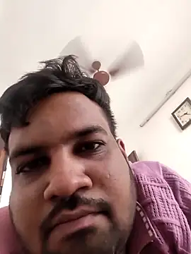 Snapshot of vinay_smalldick chatting on 05/30/26, 11:18 vinay smalldick online show from 05/30/26, 11:18