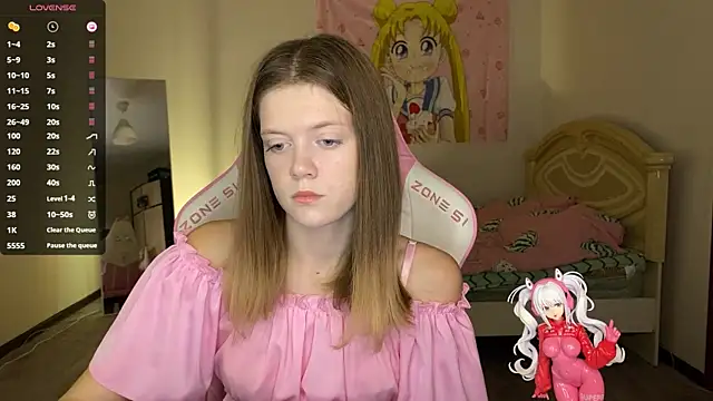 VibeQueenLucy online show from 10/17/25, 02:30