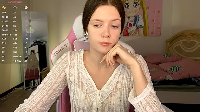 VibeQueenLucy online show from 11/14/25, 10:25