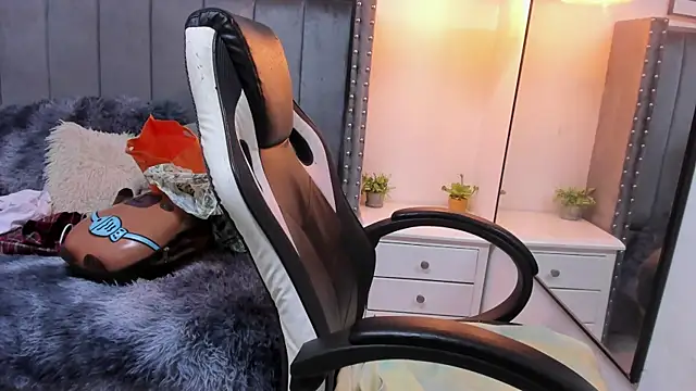 Miyu Komori online show from 04/17/26, 08:01