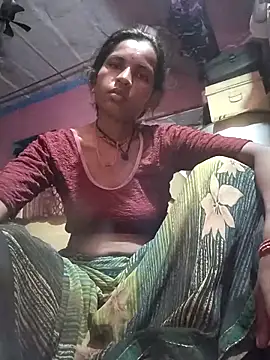 Snapshot of Hita_Grewal chatting on 09/10/25, 08:20 Hita Grewal online show from 09/10/25, 08:20