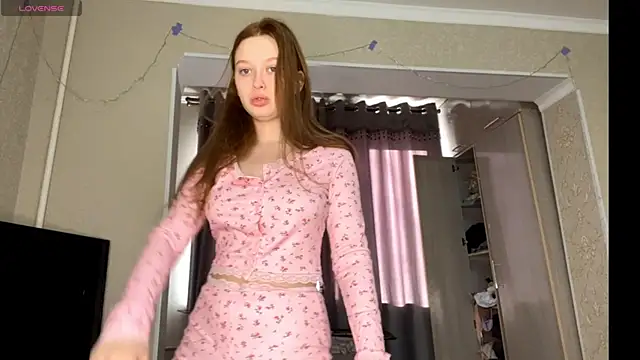 CharlynDini online show from 01/10/26, 05:09