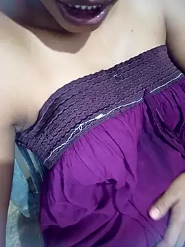 Snapshot of Shani_Izu chatting on 05/16/26, 11:42 Shani Izu online show from 05/16/26, 11:42