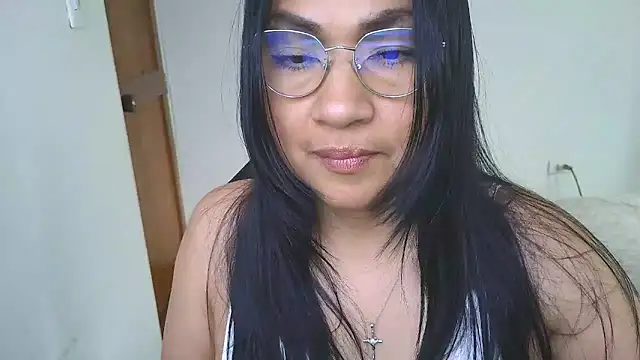 LissafeetHott online show from 12/15/25, 09:52