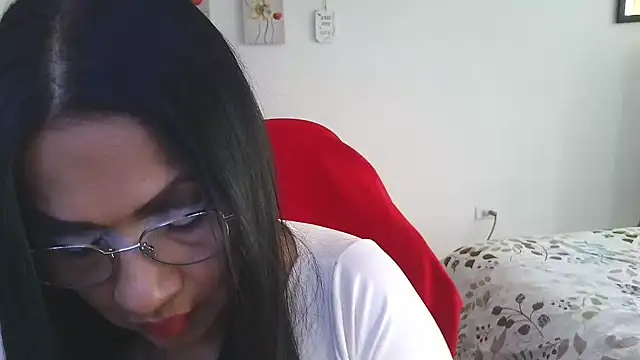 Snapshot of LissafeetHott chatting on 05/07/26, 06:46 LissafeetHott online show from 05/07/26, 06:46