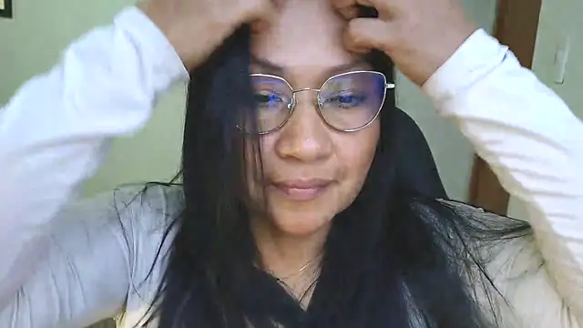 Snapshot of LissafeetHott chatting on 05/31/26, 10:33 LissafeetHott online show from 05/31/26, 10:33