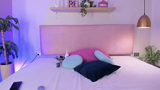 Cristalfoxy  online show from 10/05/25, 11:52