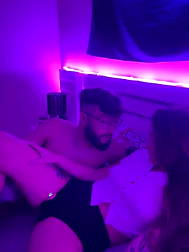 Snapshot of duomagique_off chatting on 10/19/25, 12:22 duomagique off online show from 10/19/25, 12:22