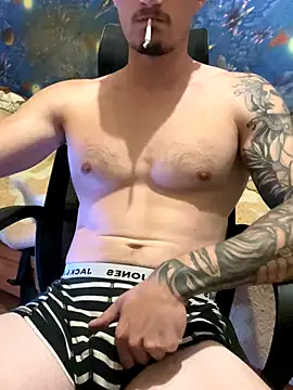 fronkie9384 online show from 09/30/25, 07:19