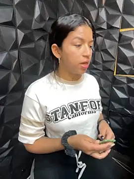 lil charme online show from 09/26/25, 05:06