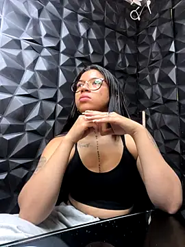lil charme online show from 10/23/25, 11:03