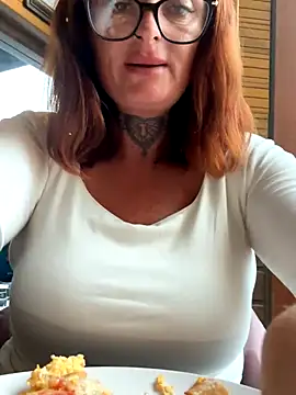 IrishmilfAnna online show from 10/10/25, 10:47
