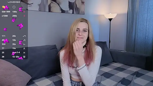 HelenMartines online show from 10/17/25, 10:07