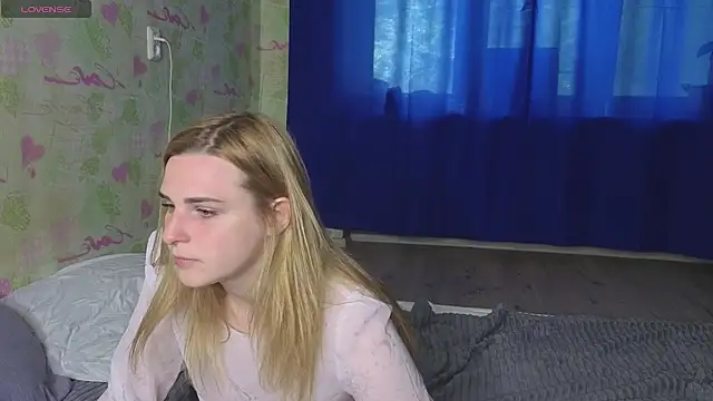 HelenMartines online show from 06/15/26, 11:01