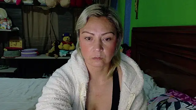  Charlize theron  online show from 01/17/26, 12:37