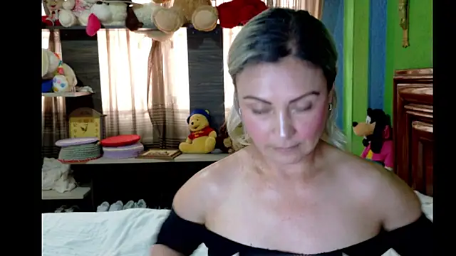  Charlize theron  online show from 03/30/26, 08:21