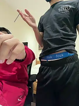 mixedcouplee69 online show from 12/17/25, 09:43