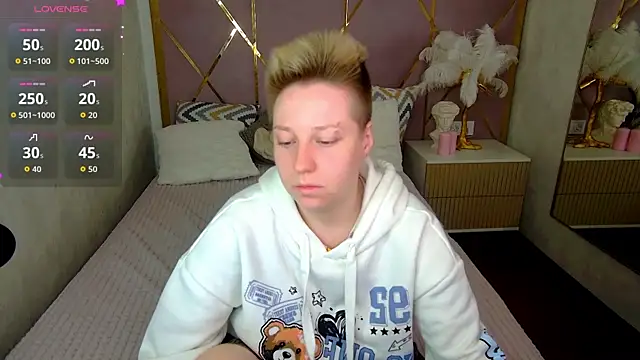 AlexandraGreen online show from 09/27/25, 08:58