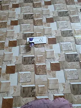 QUEEN-ADITI online show from 09/19/25, 01:34