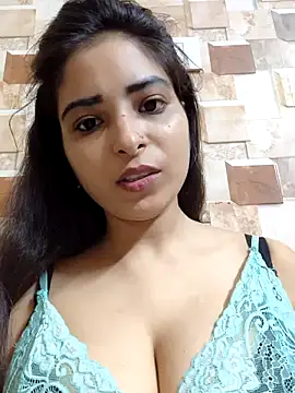 QUEEN-ADITI online show from 09/29/25, 03:00